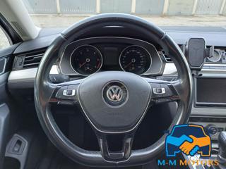 VOLKSWAGEN Passat Variant usata, con ESP