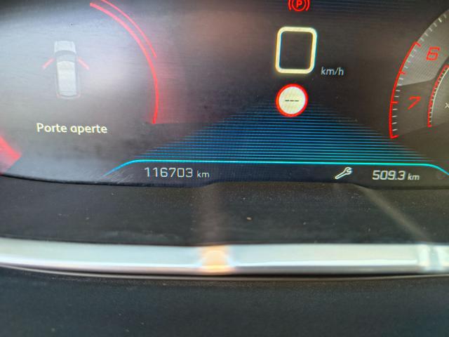 PEUGEOT 3008 usata, con Sistema di navigazione