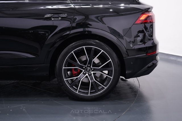 AUDI Q8 usata, con Telecamera per parcheggio assistito