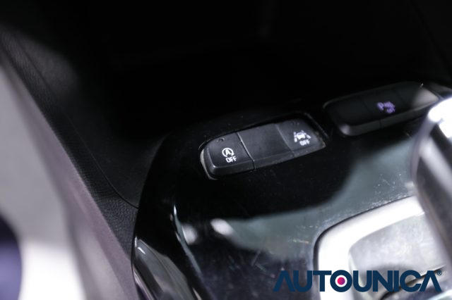 OPEL Corsa usata, con Bluetooth