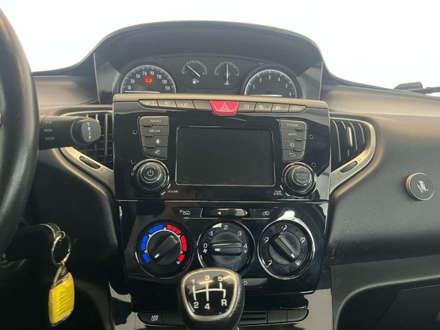 LANCIA Ypsilon usata, con Specchietti laterali elettrici
