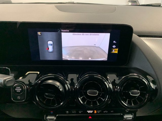 MERCEDES-BENZ GLA 180 usata, con USB