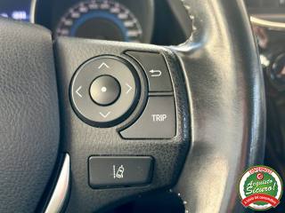 TOYOTA Auris Touring Sports usata, con USB