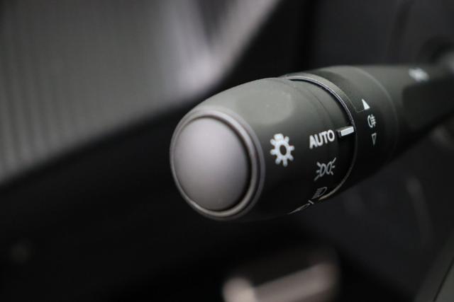 PEUGEOT 2008 usata, con Portapacchi