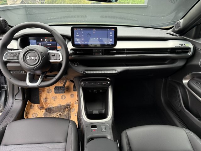 JEEP Avenger usata, con Autoradio