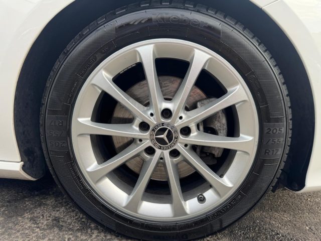 MERCEDES-BENZ CLA 200 usata, con Luci diurne LED