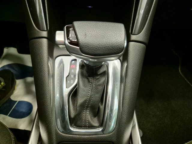 OPEL Zafira usata, con Bluetooth