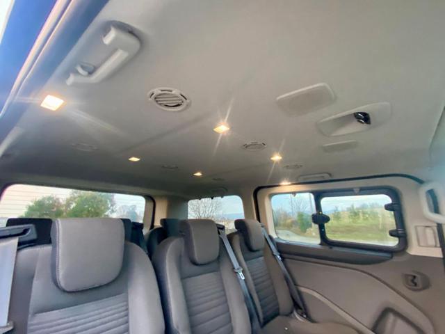 FORD Tourneo Custom usata 24