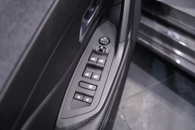 PEUGEOT 308 usata, con Cruise Control