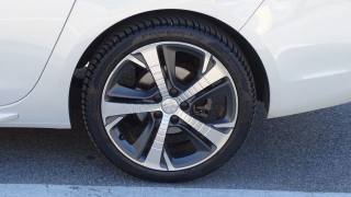PEUGEOT 308 usata, con Volante in pelle