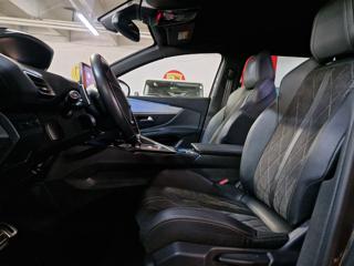 PEUGEOT 5008 usata, con Park Distance Control