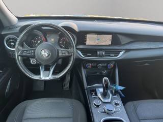 ALFA ROMEO Stelvio usata, con Controllo trazione