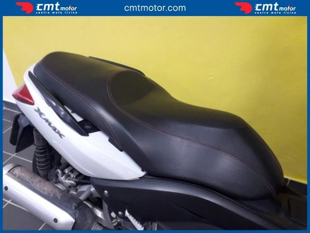 YAMAHA X-Max 250 usata 8