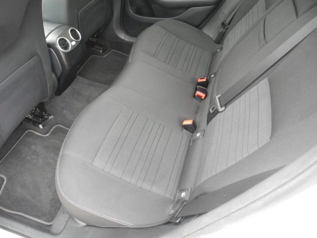 MERCEDES-BENZ GLC 220 usata 61