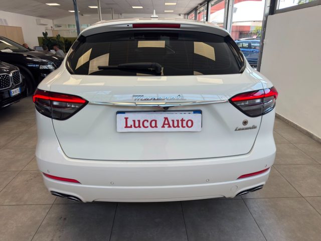 MASERATI Levante usata, con Alzacristalli elettrici
