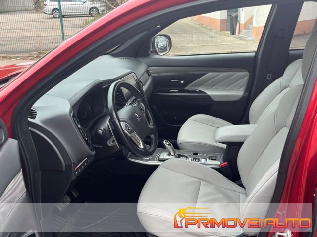 MITSUBISHI Outlander usata, con Airbag laterali