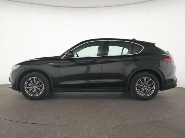 ALFA ROMEO Stelvio usata, con Cerchi in lega