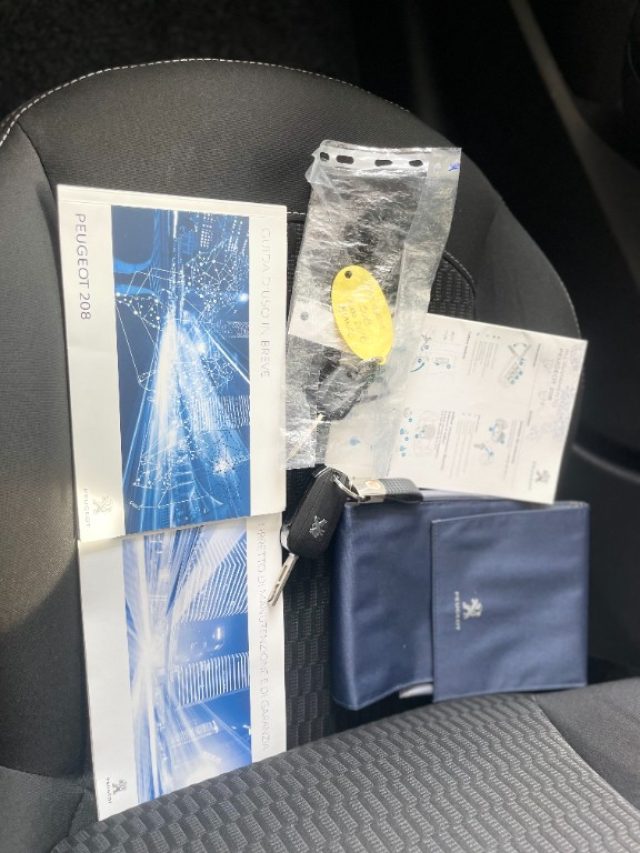 PEUGEOT 208 usata, con Chiusura centralizzata telecomandata