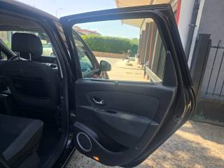 RENAULT Scenic usata 92
