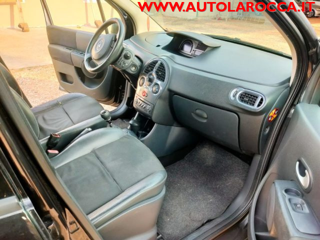 RENAULT Grand Modus usata, con Sensori di parcheggio posteriori