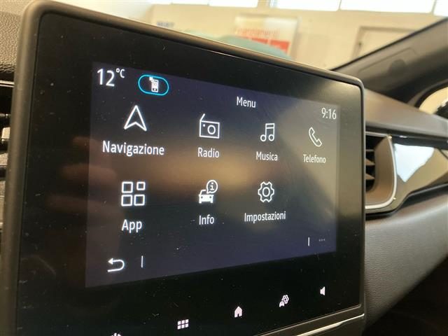 RENAULT Captur usata, con USB