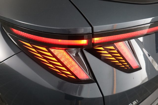 HYUNDAI Tucson usata 9