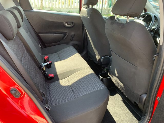 TOYOTA Yaris usata, con Controllo automatico clima