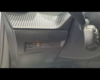 PEUGEOT 2008 usata, con Isofix