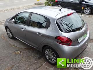 PEUGEOT 208 usata, con Fendinebbia