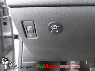 PEUGEOT 208 usata, con Autoradio