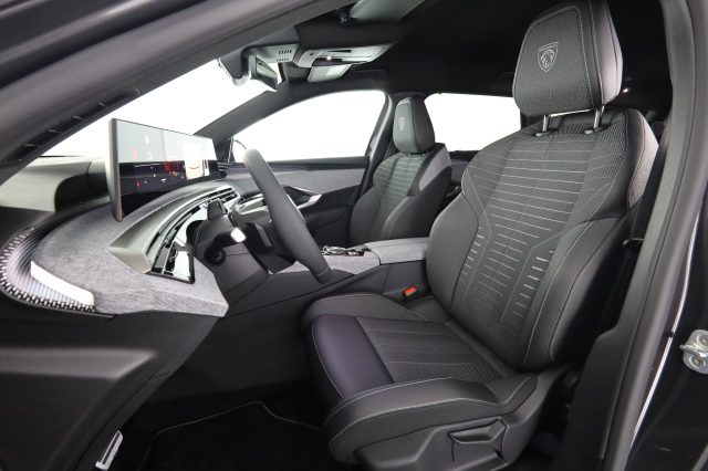 PEUGEOT 5008 usata 9
