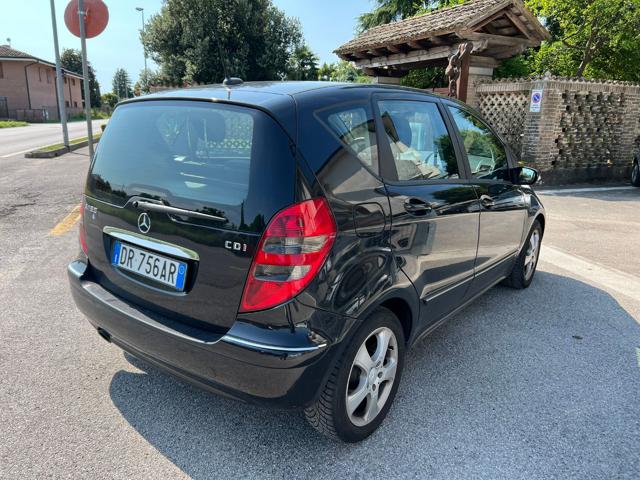MERCEDES-BENZ A 180 usata, con Autoradio