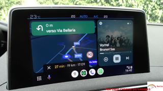 PEUGEOT 5008 usata, con Head-up display