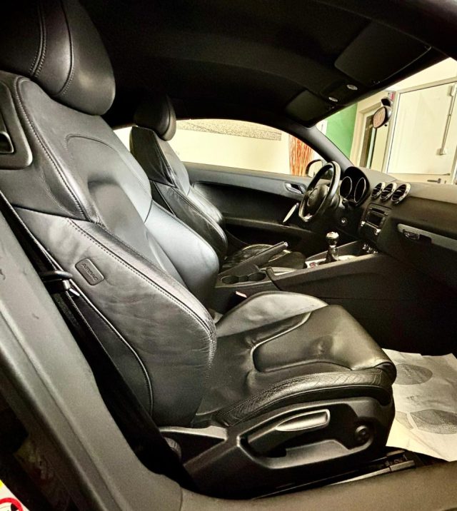 AUDI TT usata, con Autoradio