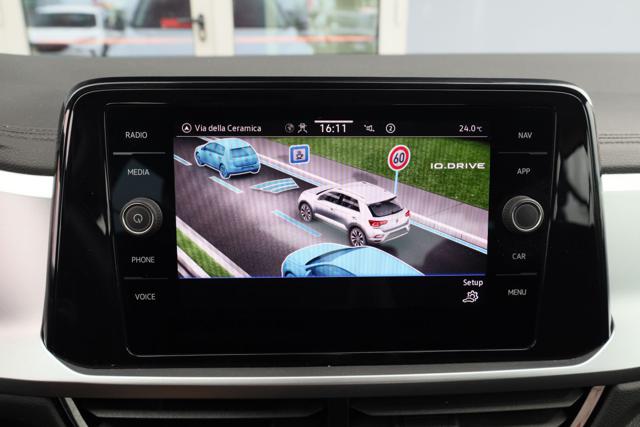 VOLKSWAGEN T-Roc usata, con Riconoscimento dei segnali stradali