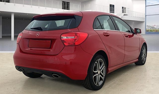 MERCEDES-BENZ A 180 usata, con Alzacristalli elettrici