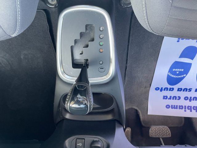 TOYOTA Yaris usata, con ESP