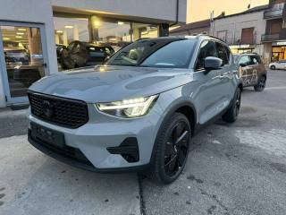 VOLVO XC40 B3 automatico Plus Black Edition