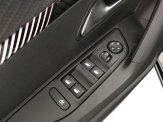 PEUGEOT 2008 usata, con Vetri oscurati
