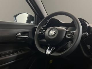 ALFA ROMEO Junior usata, con Portellone posteriore elettrico