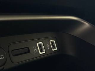 JEEP Avenger usata, con Volante multifunzione