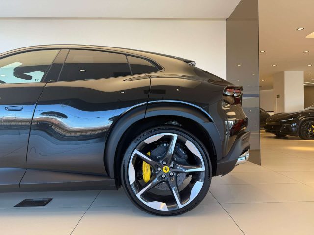 FERRARI Purosangue usata, con Lettore CD