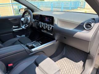 MERCEDES-BENZ GLA 200 usata, con Sedile posteriore sdoppiato