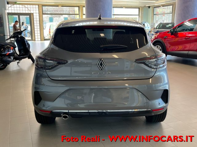 RENAULT Clio usata, con Controllo automatico clima