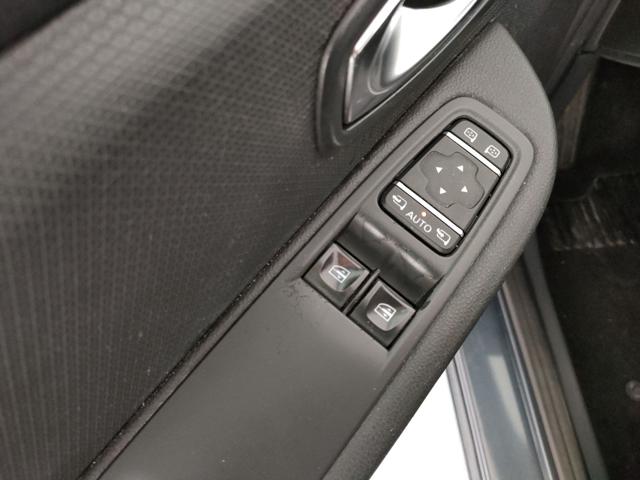 RENAULT Clio usata, con Interni in pelle