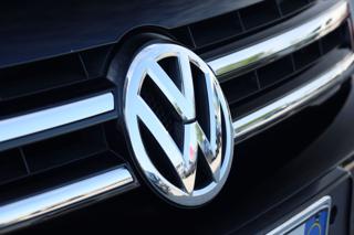 VOLKSWAGEN Touareg usata, con Airbag testa