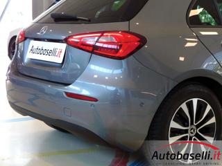 MERCEDES-BENZ A 180 usata, con Luci diurne