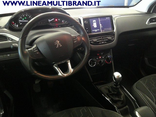 PEUGEOT 2008 usata, con Volante in pelle