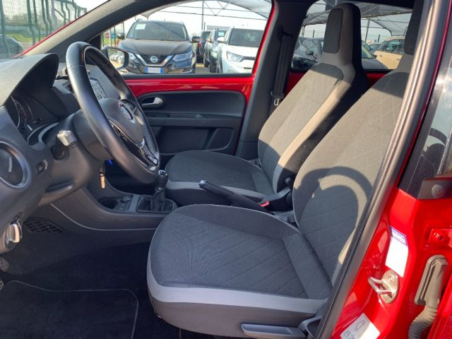 VOLKSWAGEN up! usata, con Chiusura centralizzata