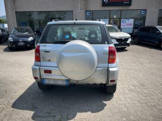 TOYOTA RAV 4 MY23 usata, con Fendinebbia